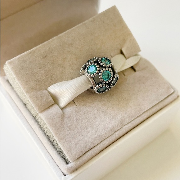 Pandora Studded Lights Charm | Retired - Picture 3 of 4